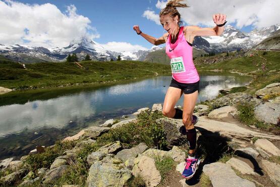 Le Gornergrat Zermatt Marathon: un marathon au caractère de course de montagne. Passage à travers une nature alpine.