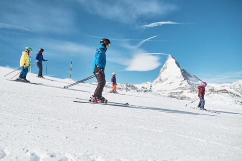 Skiing with children