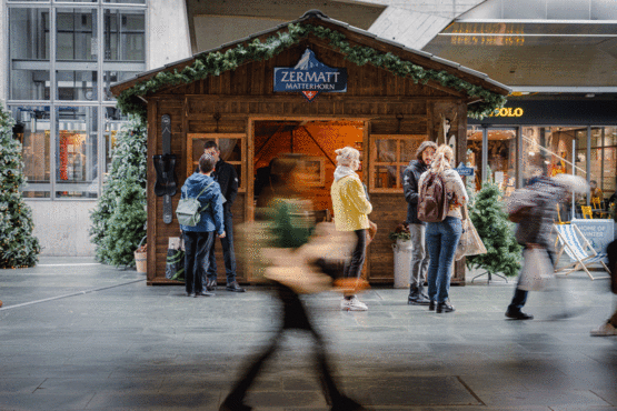 The “Home of Winter” Chalet at Lucerne Railway station