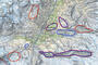 Blau: Gebiete, in denen Wild im Winter zu beobachten ist. Rot: Sommer. Grüner Punkt: Geleckstein (Salzstein), der die Steinböcke anzieht.