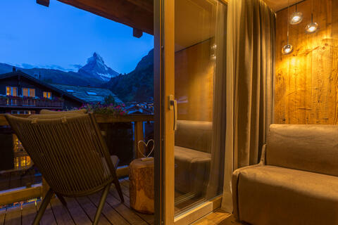 Aussicht Panorama abends Hotel Bellerive Zermatt